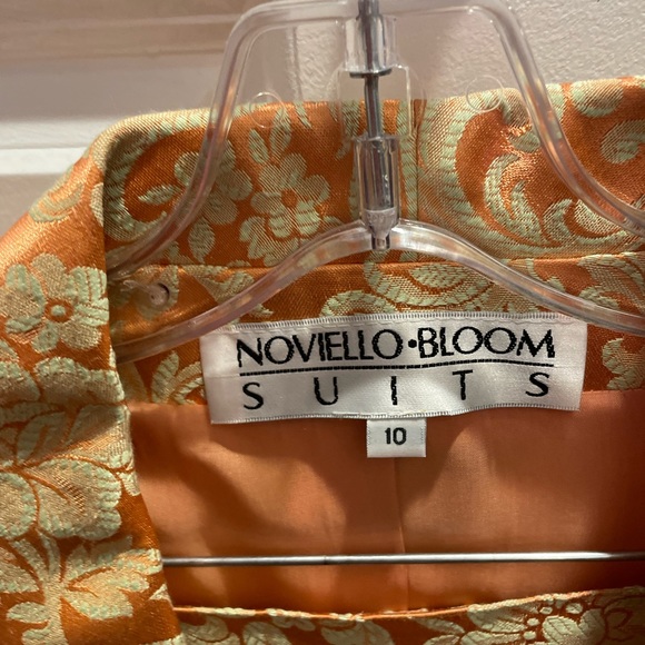 REDUCED SPECIAL:Tangerine & Gold Ladies Suit by Noviello-Bloom $49 - Picture 3 of 6